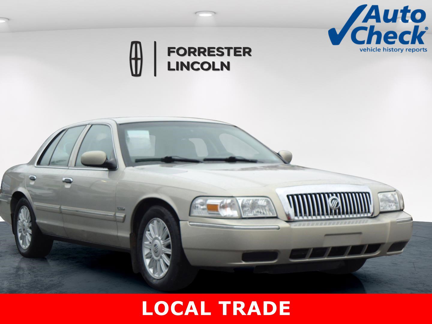 Used 2010 Mercury Grand Marquis LS image 1