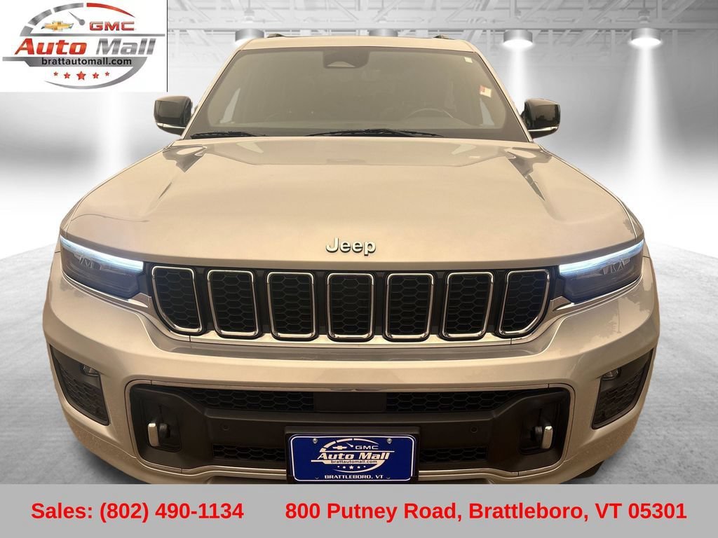 Used 2021 Jeep Grand Cherokee L Overland w/ Luxury Tech Group IV AWD/4WD image 10