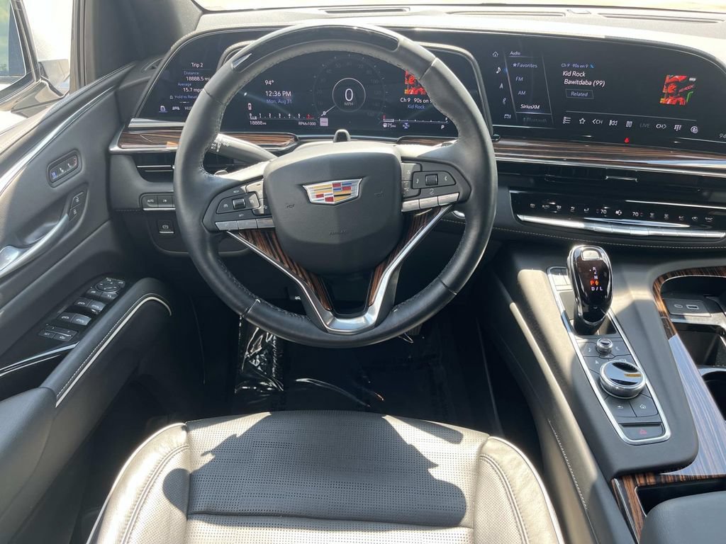 Certified 2024 Cadillac Escalade ESV Premium Luxury AWD/4WD image 15