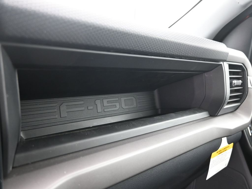 New 2025 Ford F150 XL w/ Equipment Group 103A High image 25