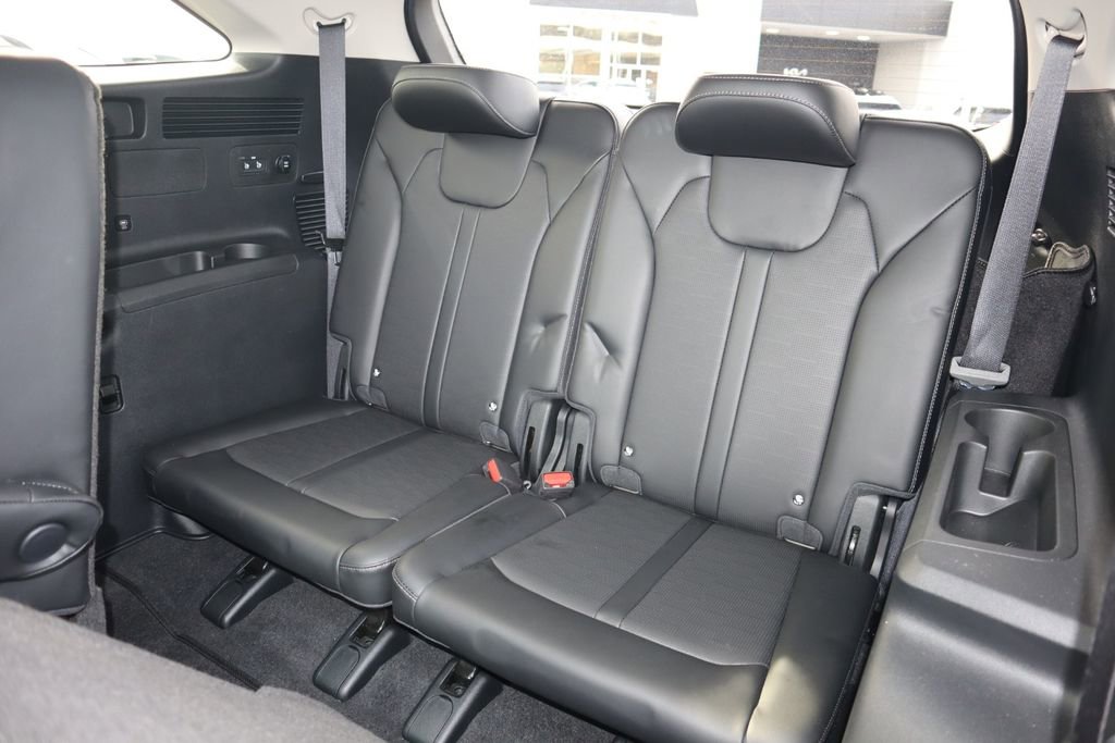 Used 2025 Kia Sorento SX image 20