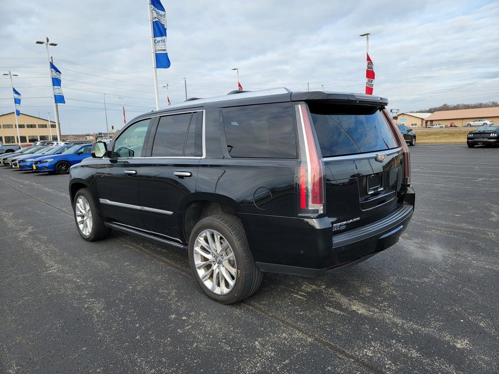 Used 2017 Cadillac Escalade Premium Luxury image 22