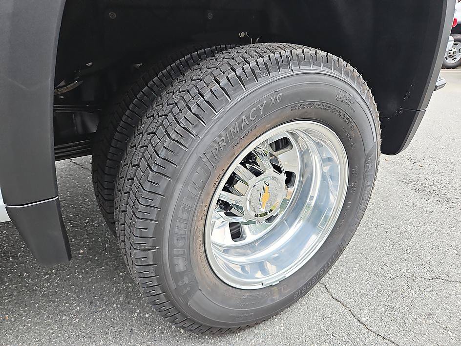 New 2026 Chevrolet Silverado 3500 High Country AWD/4WD image 10