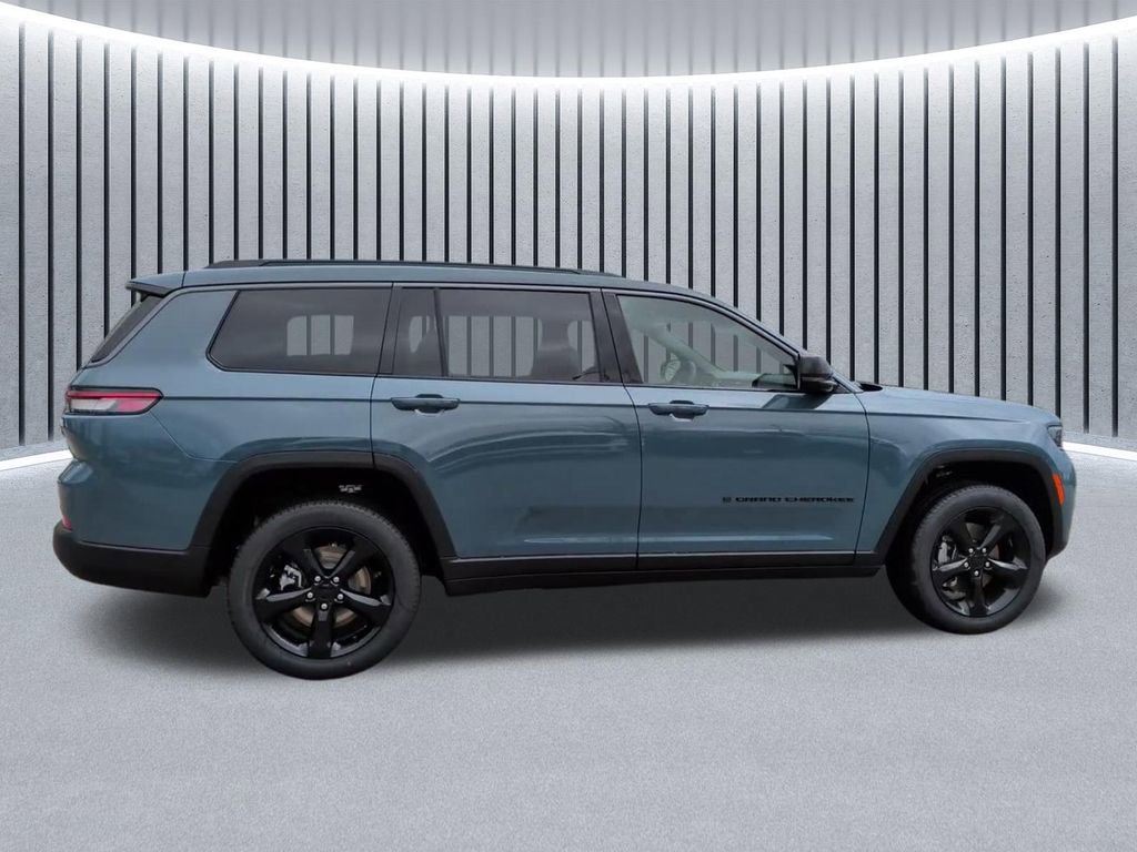 New 2026 Jeep Grand Cherokee L Limited w/ Limited Altitude Package AWD/4WD image 5