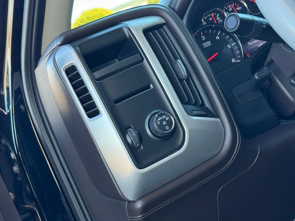 Used 2014 GMC Sierra 1500 SLT w/ SLT Crew Cab Value Package RWD image 26