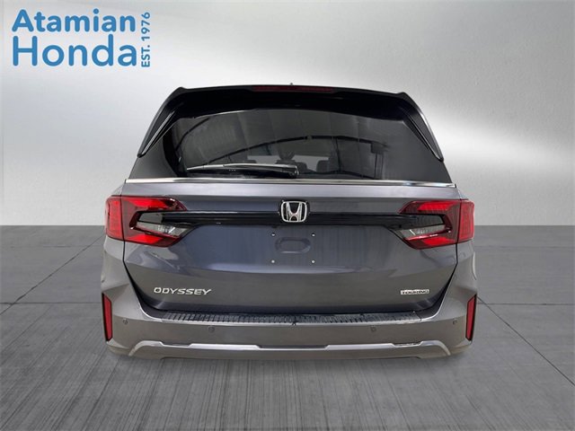 New 2026 Honda Odyssey Touring image 4