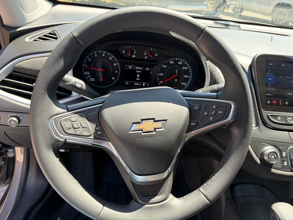 Used 2023 Chevrolet Malibu RS w/ LPO, Floor Liner Package FWD image 18