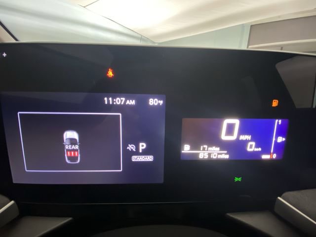 Used 2025 Nissan Kicks SV image 15