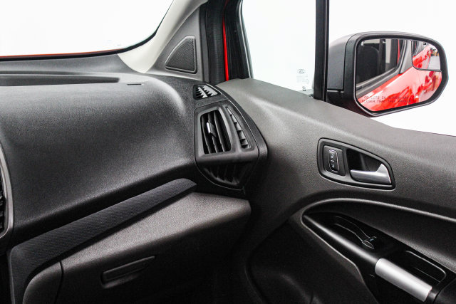 Used 2021 Ford Transit Connect XLT FWD image 27