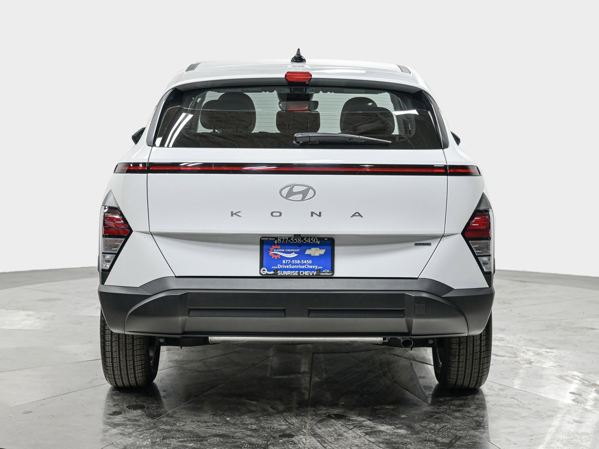 Used 2025 Hyundai Kona SE image 5