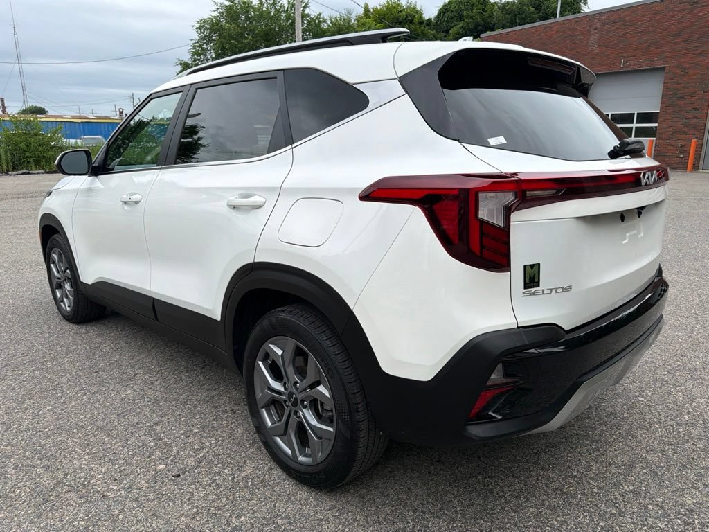 Certified 2024 Kia Seltos S AWD/4WD image 4