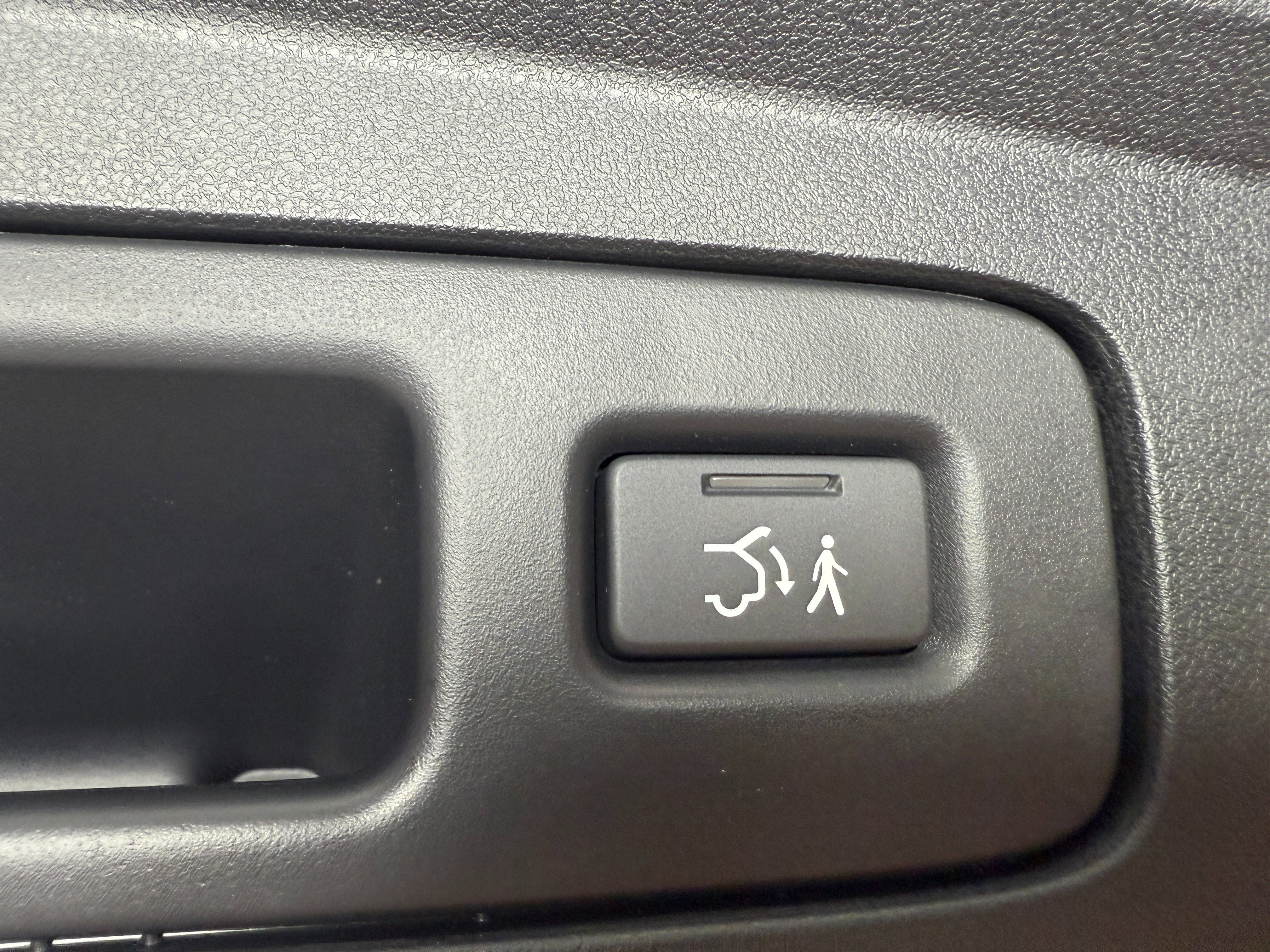 New 2026 Acura ADX A-Spec image 27