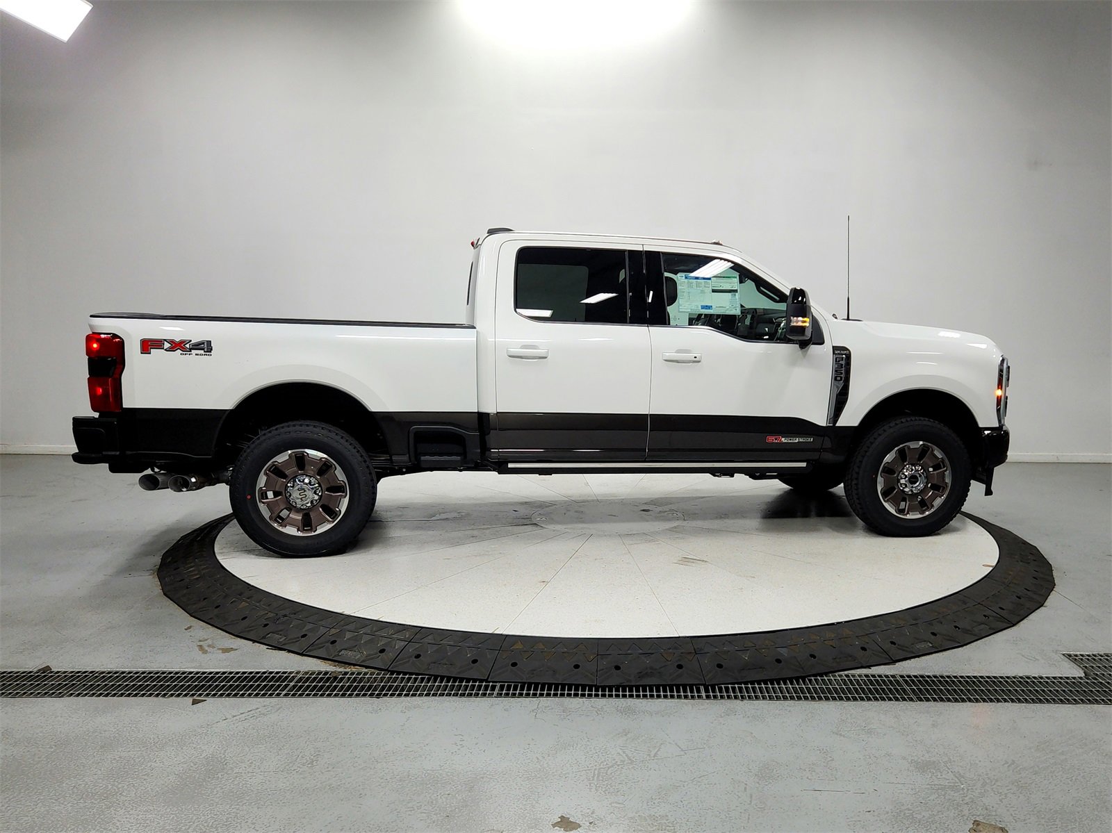 New 2025 Ford F350 King Ranch image 10
