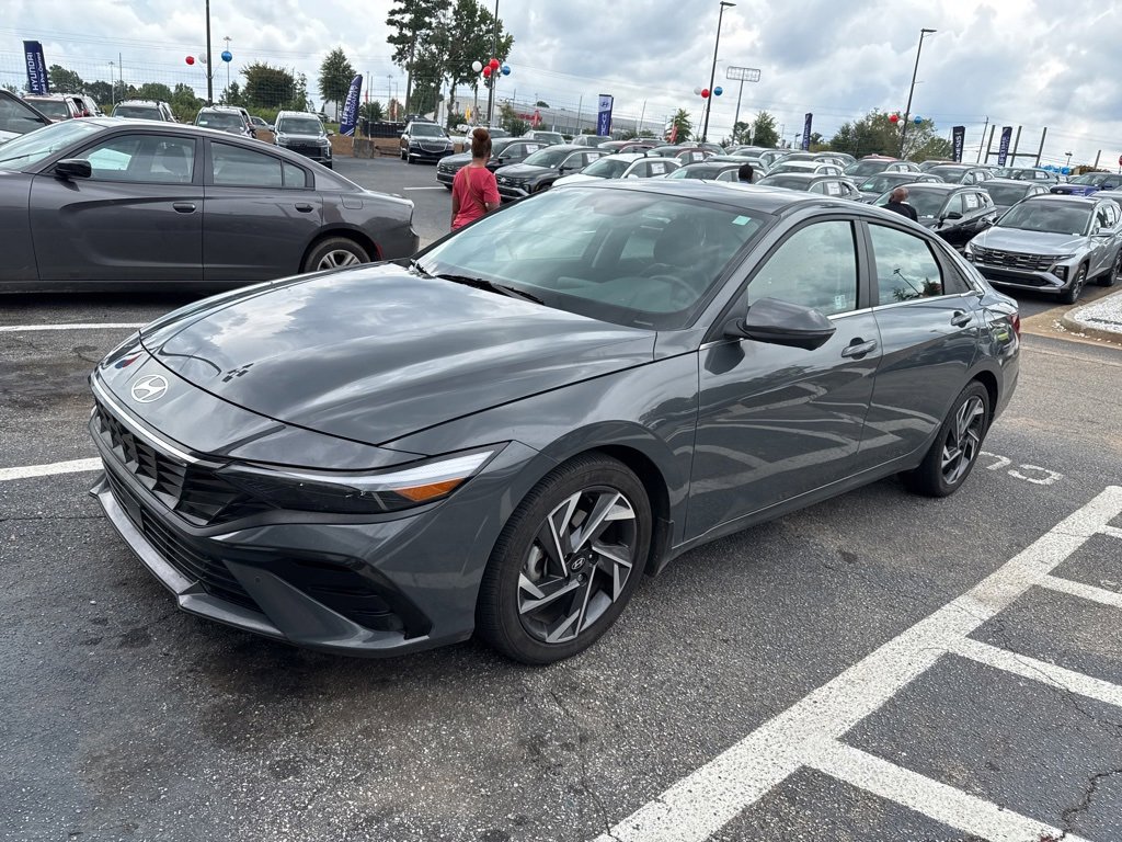 Used 2024 Hyundai Elantra Limited