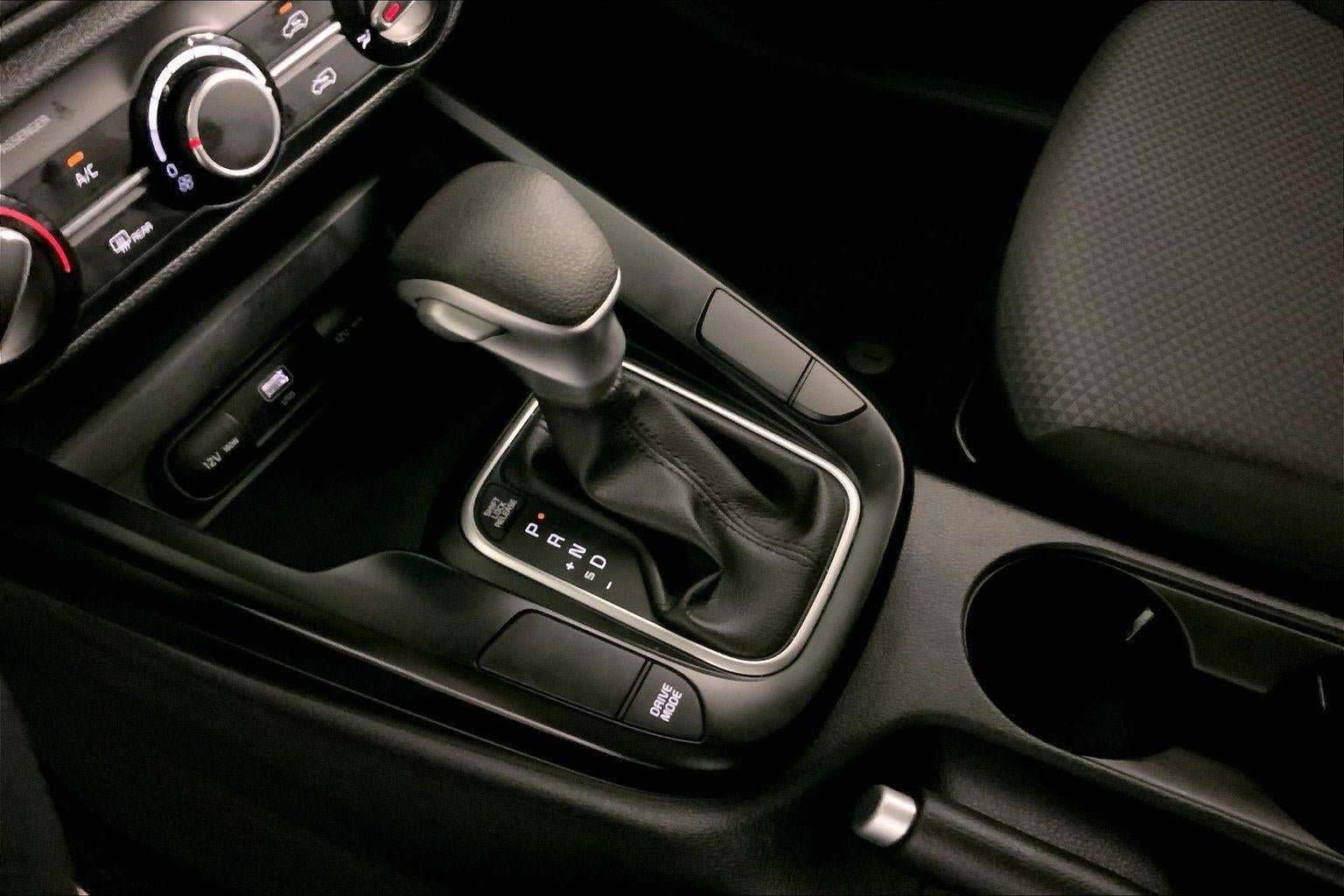 Certified 2025 Kia Soul LX FWD image 17