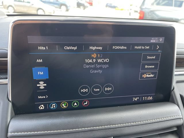 Used 2021 Chevrolet Suburban Premier w/ Premium Package AWD/4WD image 16