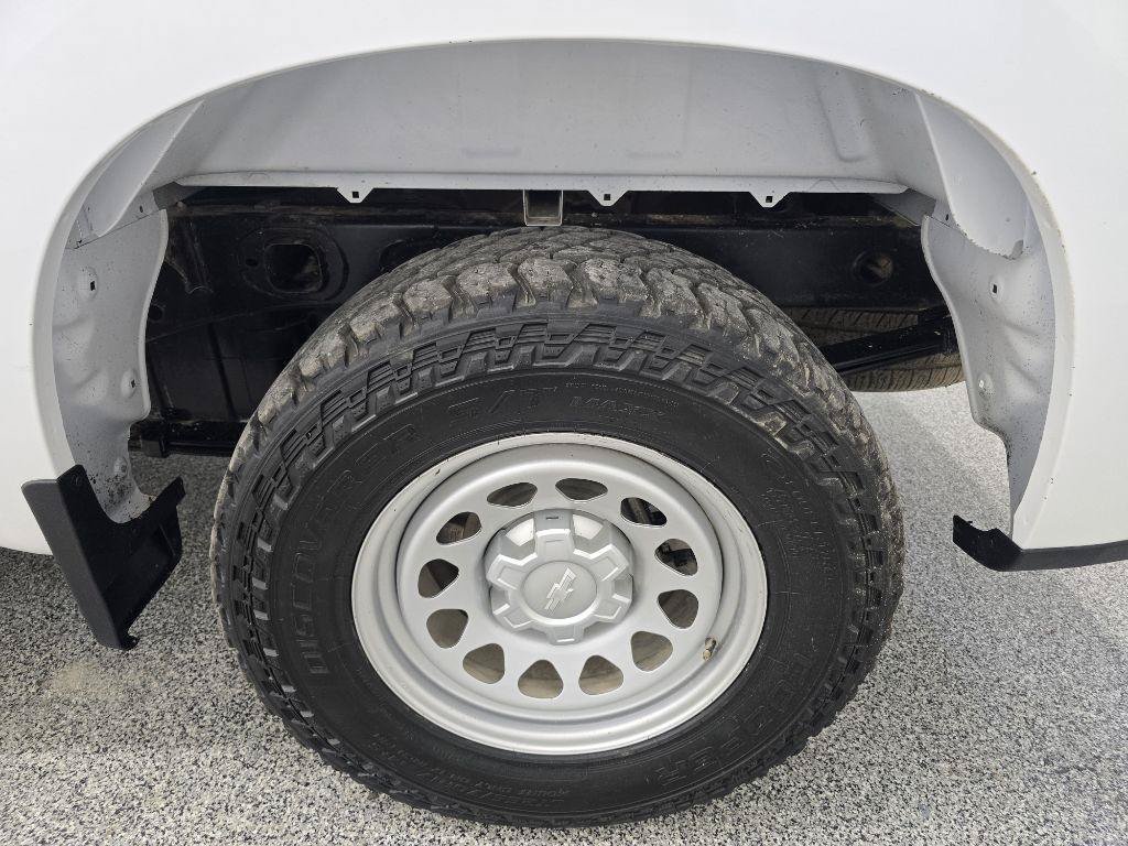 Used 2023 Chevrolet Silverado 1500 W/T w/ WT Value Package AWD/4WD image 30