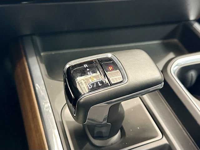 Used 2024 Chevrolet Silverado 1500 High Country w/ Midnight Edition AWD/4WD image 18