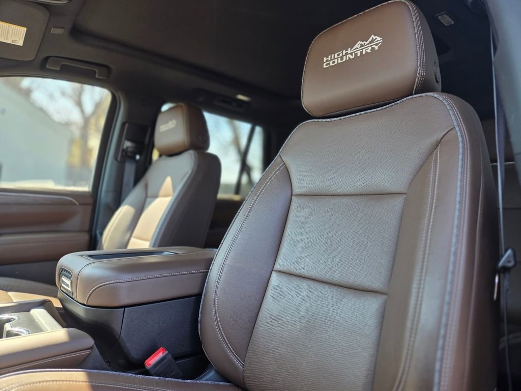 Used 2022 Chevrolet Tahoe High Country w/ Premium Package 2 image 18