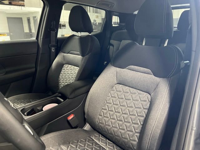 New 2026 Nissan Kicks SV image 3