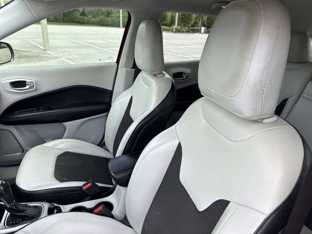 Used 2020 Jeep Compass Latitude FWD image 20