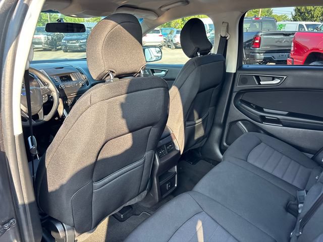 Used 2017 Ford Edge SE AWD/4WD image 9