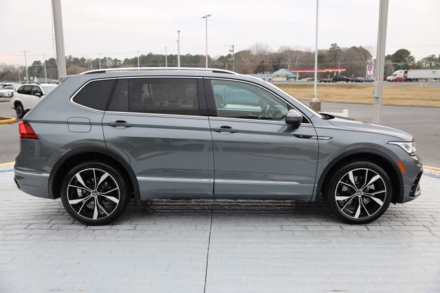 Used 2023 Volkswagen Tiguan SEL R-Line AWD/4WD image 6