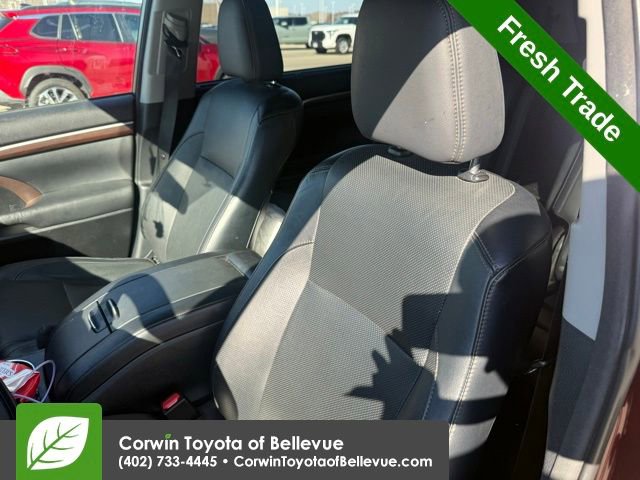 Used 2015 Toyota Highlander Limited image 14