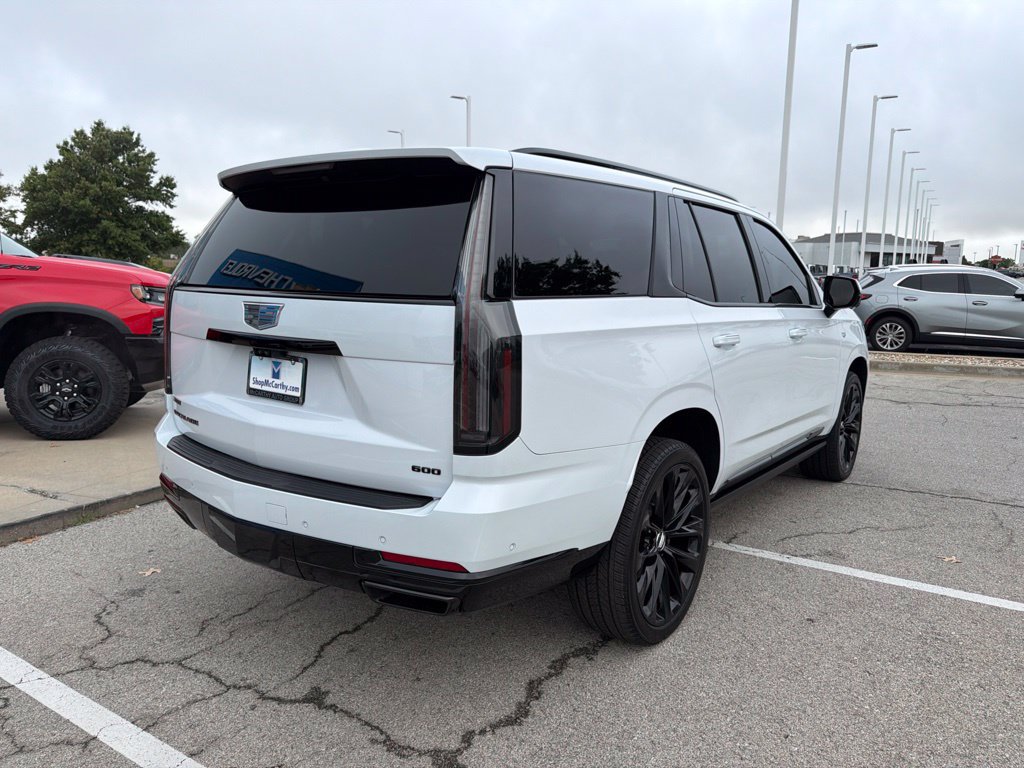 Used 2026 Cadillac Escalade Platinum Sport w/ LPO, ONYX Package AWD/4WD image 3