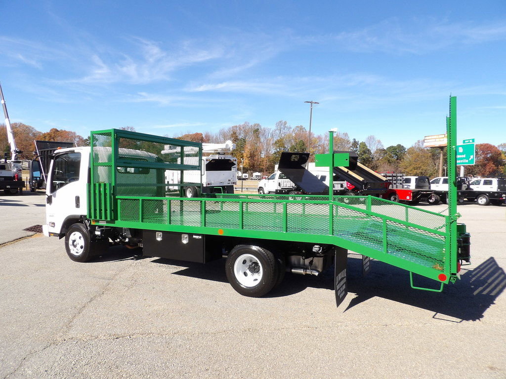 Used 2024 Chevrolet Low Cab Forward image 4
