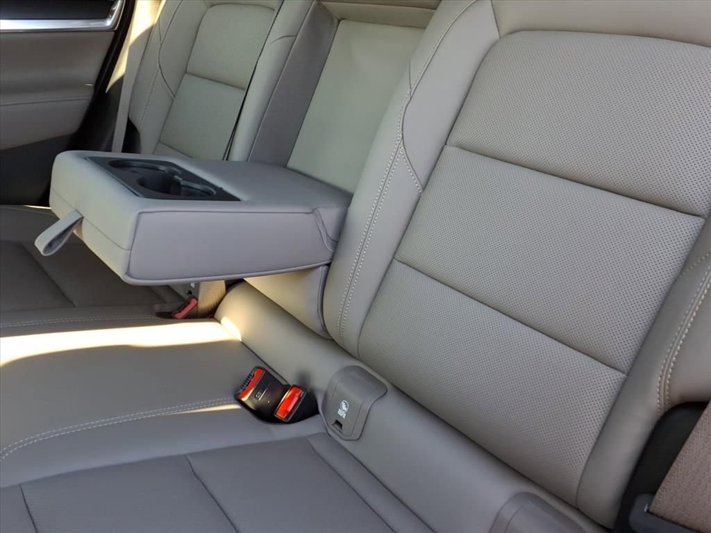 Used 2026 GMC Terrain Elevation w/ Elevation Premium Package image 33