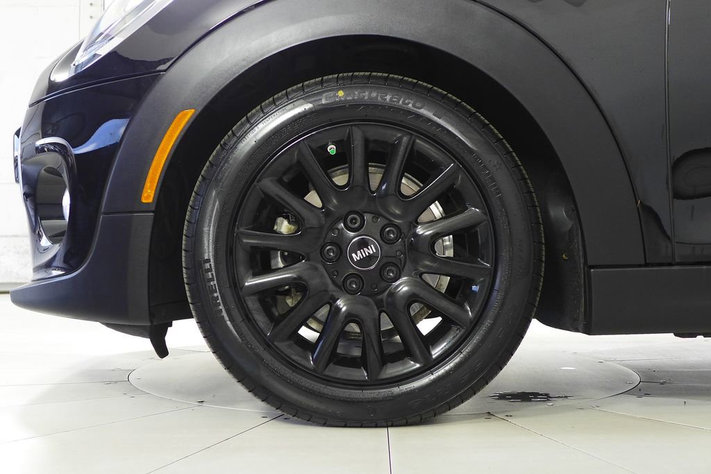 Used 2019 MINI Cooper 4-Door Hardtop image 5