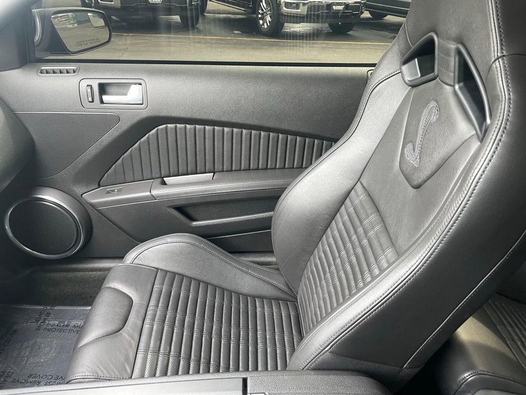 Used 2012 Ford Mustang Shelby GT500 w/ SVT Performance Pkg image 18