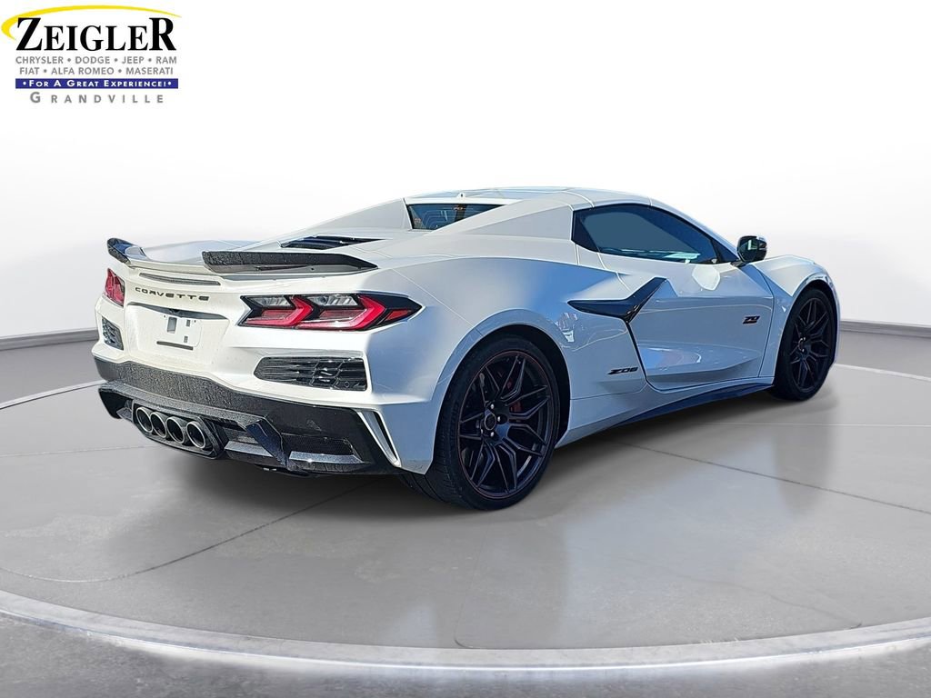 Used 2023 Chevrolet Corvette Z06 image 5