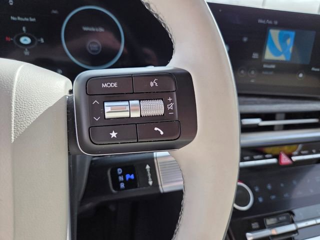 Used 2024 Hyundai Santa Fe Calligraphy image 25