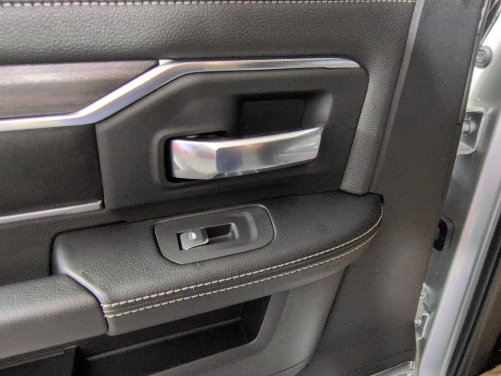 New 2026 RAM 5500 Tradesman AWD/4WD image 24