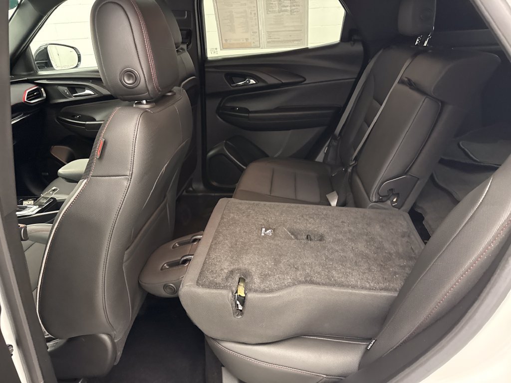 Used 2023 Chevrolet TrailBlazer RS w/ Sun and Liftgate Package AWD/4WD image 23