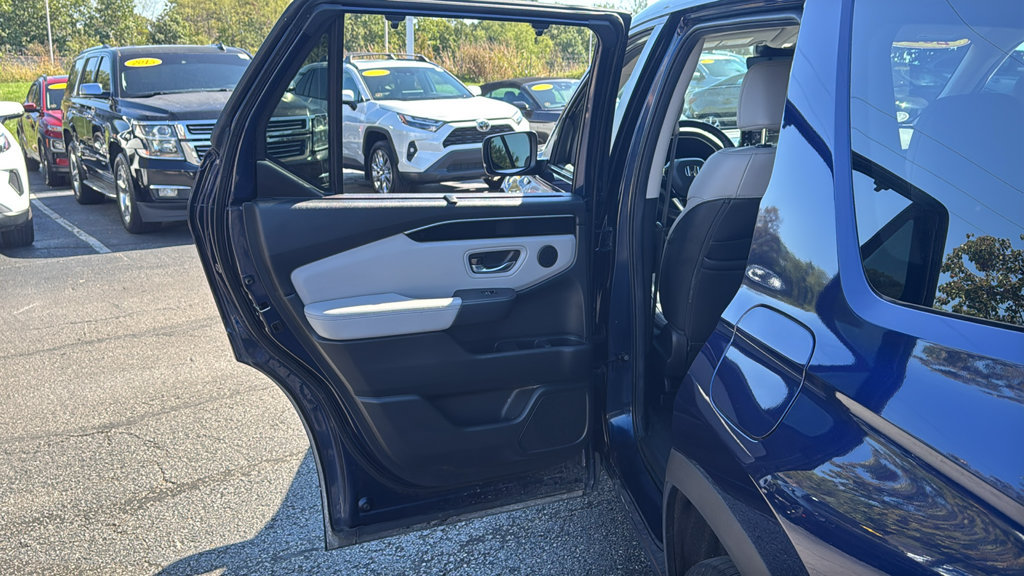 Certified 2025 Honda Pilot EX-L image 27