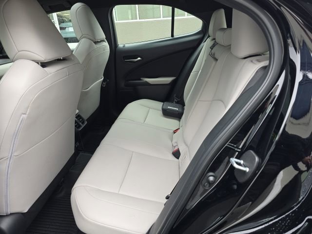Used 2025 Lexus UX 300h AWD w/ Accessory Package (Z2) image 11