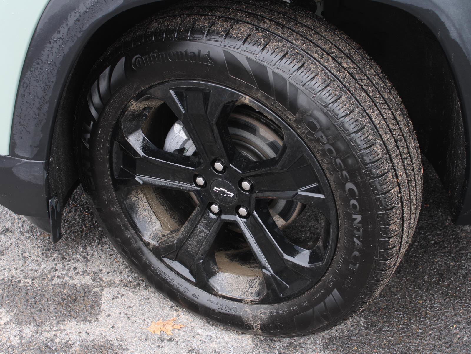 Used 2025 Chevrolet Equinox LT w/ Midnight Edition image 18