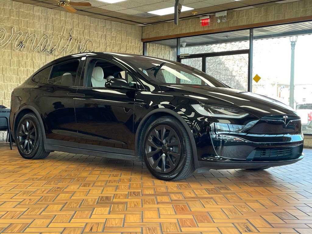 Used 2023 Tesla Model X AWD/4WD image 9
