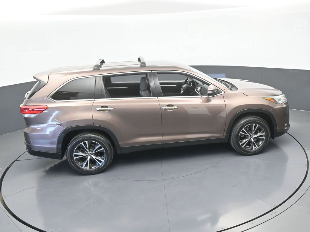 Used 2019 Toyota Highlander LE FWD image 50