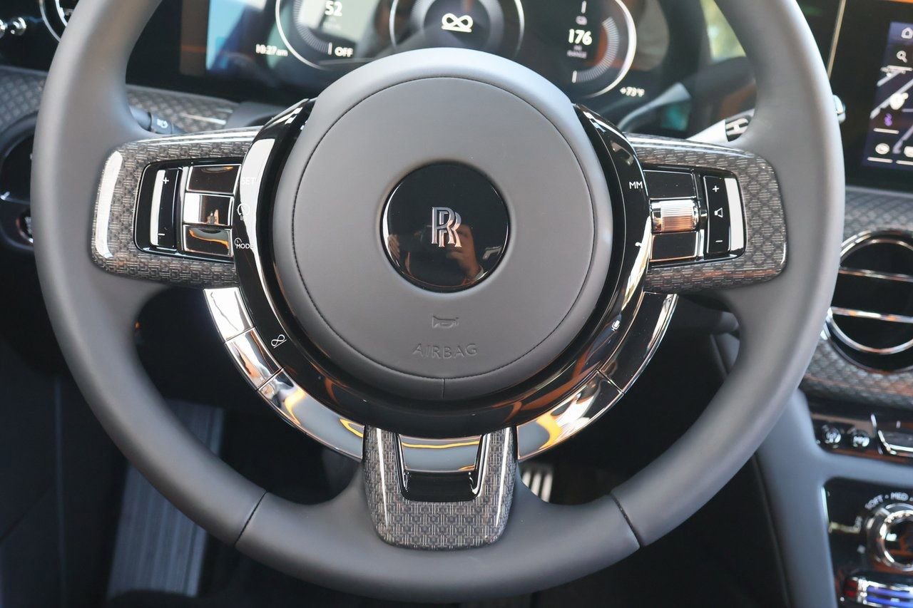 New 2026 Rolls-Royce Spectre Black Badge image 23