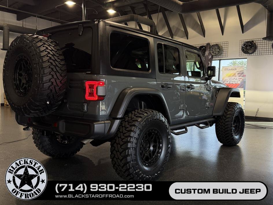 Used 2025 Jeep Wrangler Unlimited Rubicon w/ Convenience Group AWD/4WD image 28