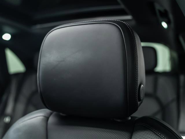 Certified 2025 Porsche Macan image 19