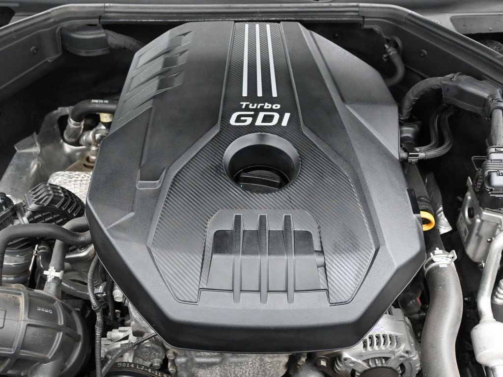 Used 2023 Genesis G70 2.0T image 40