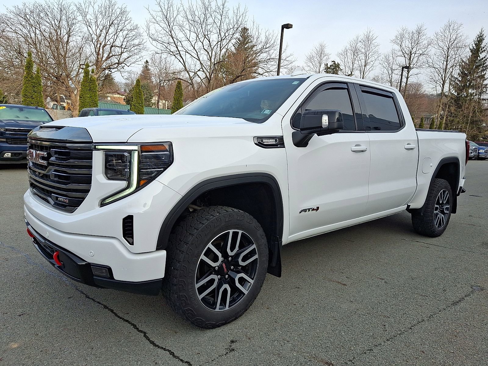 Used 2023 GMC Sierra 1500 AT4 w/ AT4 Preferred Package image 3