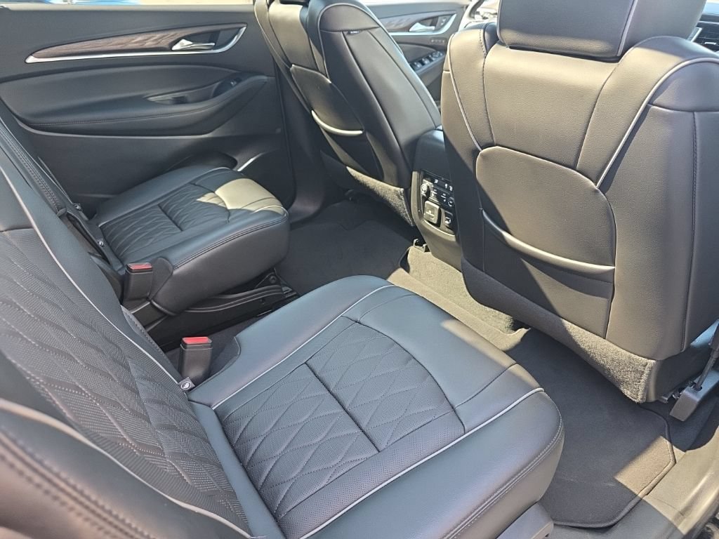Used 2024 Buick Enclave Avenir w/ Avenir Technology Package FWD image 13