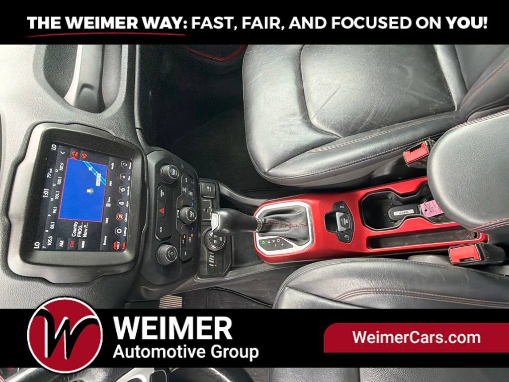 Used 2019 Jeep Renegade Trailhawk AWD/4WD image 12