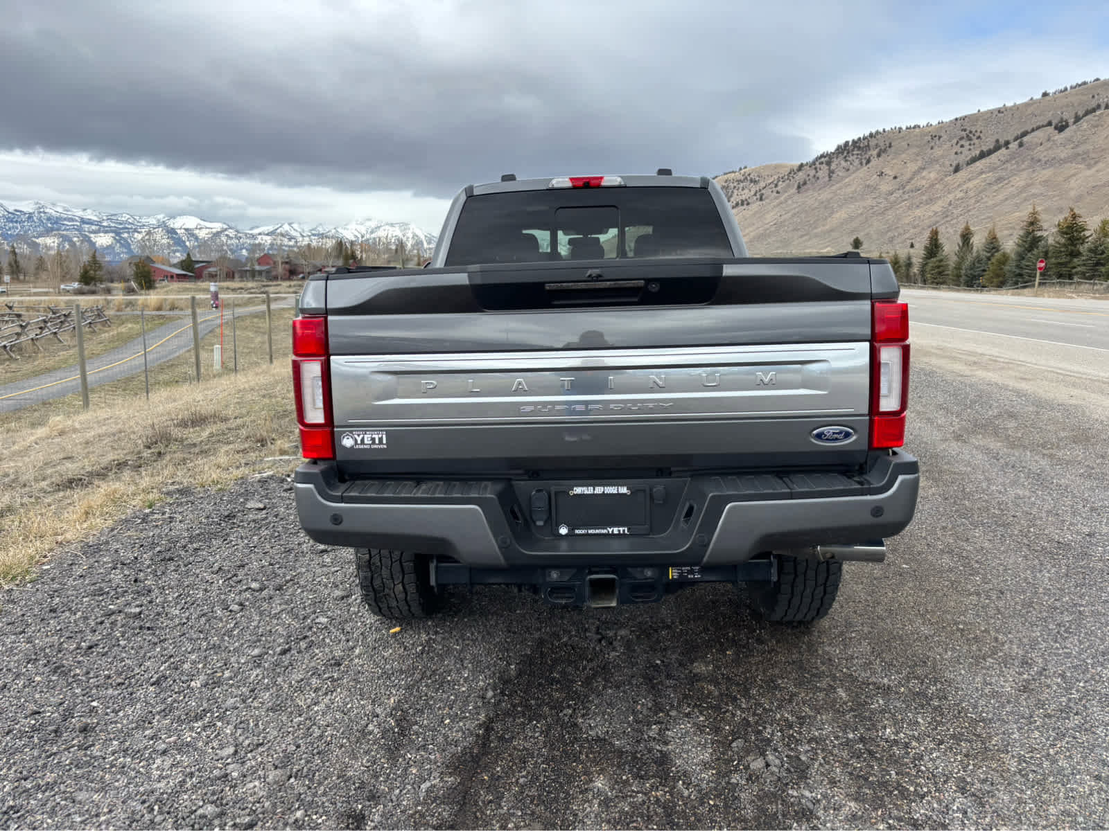 Used 2022 Ford F350 Platinum image 9